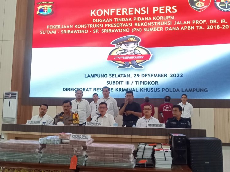 Polda Serahkan Berkas Korupsi Jalan Sutami Ke Kejari