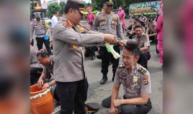 Kapolresta Pimpin Upacara Kenaikan Pangkat 81 Anggota