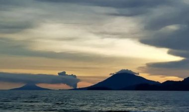 Pemprov Imbau Warga  Waspada Erupsi Krakatau