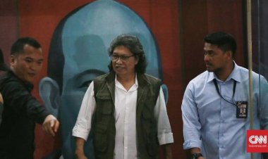 Gara-gara Bilang Jokowi Firaun  Cak Nun Dihina