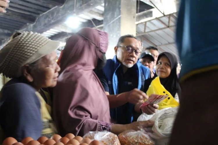 Bawaslu Temukan Indikasi  Zulhas Kampanye di Luar Jadwal