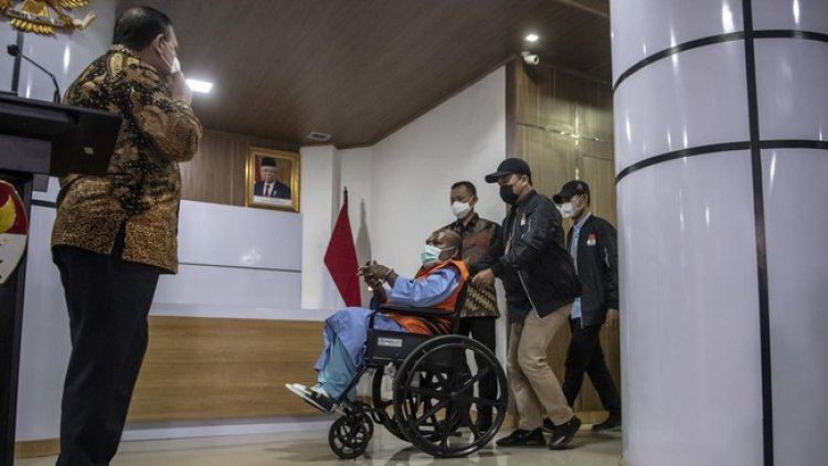 KPK Blokir Rekening  Lukas Enembe Rp 76,2 M