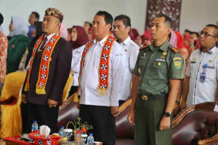Pj Bupati Lambar Mintai  Nakes Tingkatkan Pelayanan