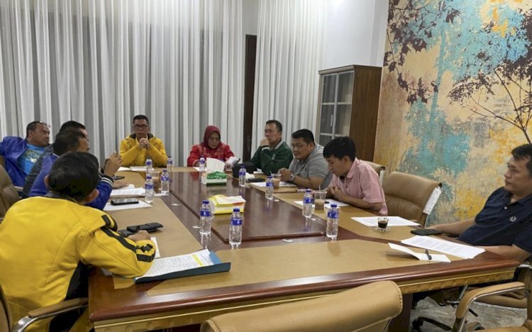 Gubernur dan Ketua DPRD  Dukung Sikap Fraksi DPRD