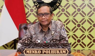 Presiden Tunjuk Mahfud MD  Plt Menteri Kominfo