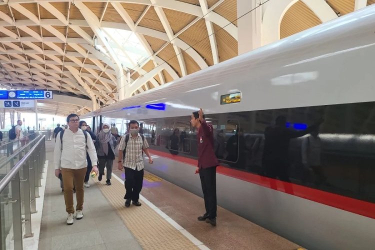 Kereta Cepat Tambah Jadwal Perjalanan
