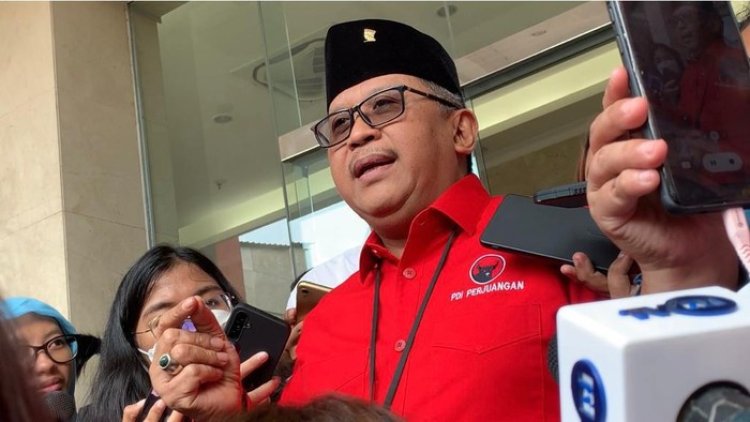 Kartu Truf Ketum Dipegang Kekuasaan