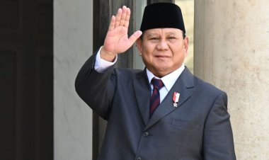 Tentang Agus Diusulkan Jadi Panglima  Prabowo Acungkan Jempol