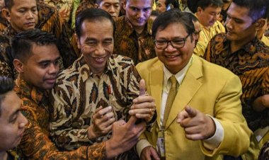 Airlangga Respon Jokowi  Akan Masuk Golkar