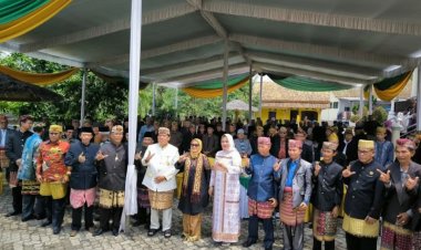 Tokoh Adat Lamtim  Dukung Ela-Azwar