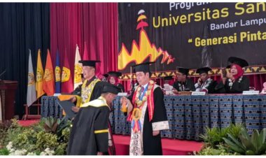 Universitas Saburai   Wisuda 458 Mahasiswa