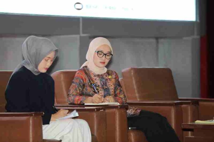 Wagub Jihan Nurlela Beri Kuliah Umum Bagi BEM Universitas Keluarga Besar Mahasiswa Unila