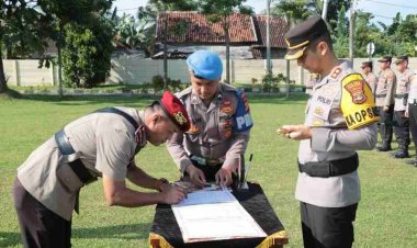 Polres Tulang Bawang Gelar Upacara Sertijab Satu Kasat dan Satu Kapolsek, Berikut Daftar Namanya