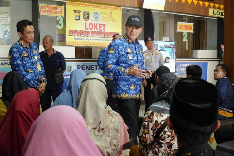 Novriwan Jaya Tinjau Program Pemutihan Kendaraan Bermotor di Samsat Tubaba