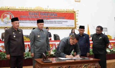 Bupati Tubaba Hadiri Rapat Paripurna DPRD, Pembicaraan Tingkat II Raperda Pertanggungjawaban APBD 2024