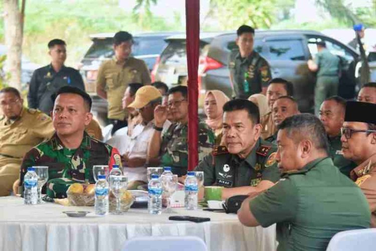 Danrem 043/Gatam Terima Hibah Lahan 14 Hektar dari Bupati Lampung Tengah