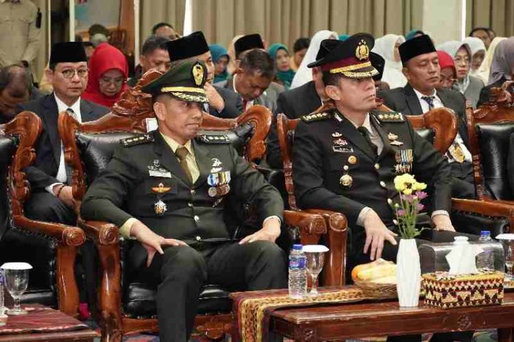Bupati Way Kanan Ayu Asalasiyah Resmi Dilantik, Kasrem 043/Gatam Sampaikan Ucapan Selamat
