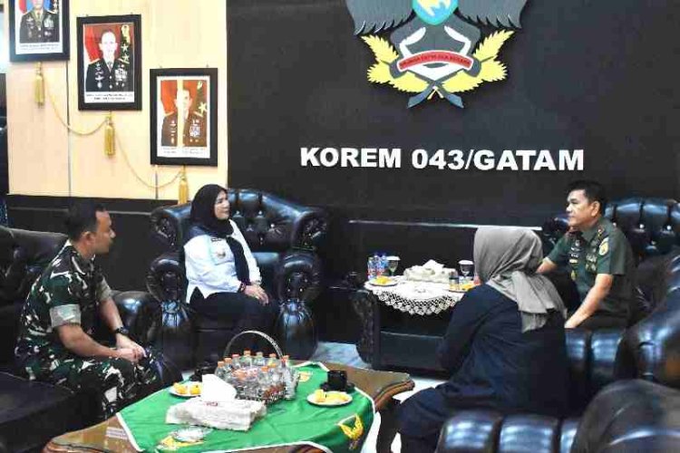 Danrem 043/Gatam Sambut Kunjungan Kerja Wali Kota Bandar Lampung