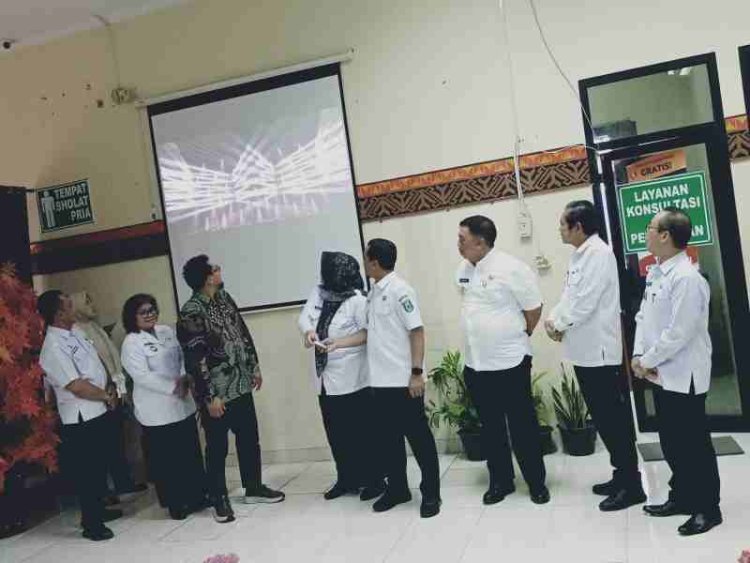 Bupati Riyanto Launching Aplikasi SEWUATI Versi.02