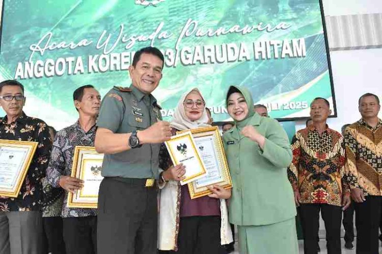 Danrem 043/Gatam Beri Penghormatan Setinggi-tingginya kepada 37 Purnawirawan