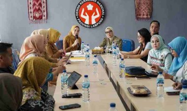 Dekranasda Provinsi Lampung Dorong Promosi dan Inovasi Produk Tapis