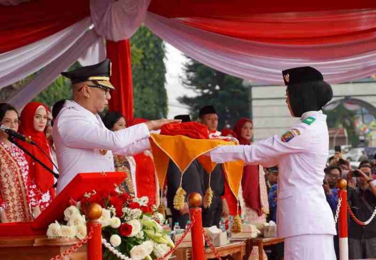 Upacara HUT ke-80 RI Berlangsung Khidmat, Gubernur Ajak Masyarakat Jadi Pelaku Utama Pembangunan