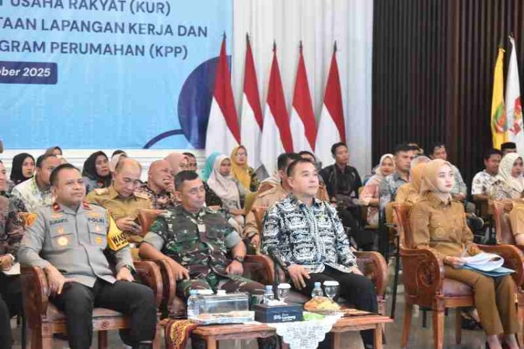 Kasdam XXI/RI Bersama Wagub dan Forkopimda Hadiri Akad Massal KUR 800.000 Debitur dan Peluncuran KPP