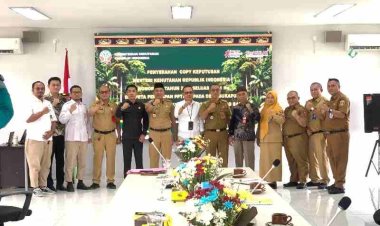 Pemkab Lampung Barat Terima SK Pelepasan Kawasan Hutan untuk TORA