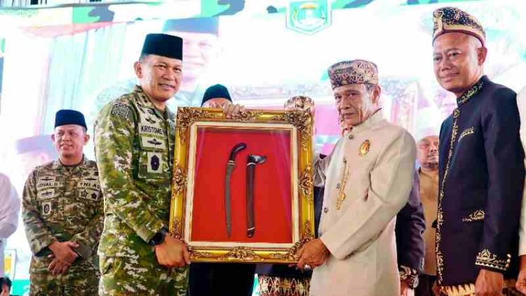 Pangdam XXI/Radin Inten Jalin Silaturahmi & Halal Bihalal Bersama Ulama dan Masyarakat Lamteng