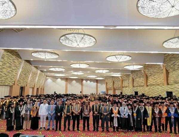 Universitas Saburai Wisuda 349 Lulusan, Rektor Tekankan Integritas dan Karya Nyata